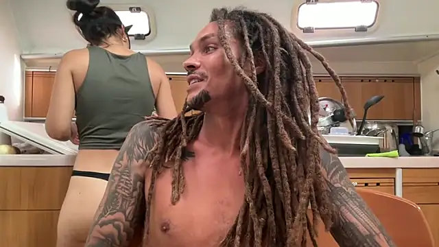 Monk and Mia online show from 10/12/25, 01:54