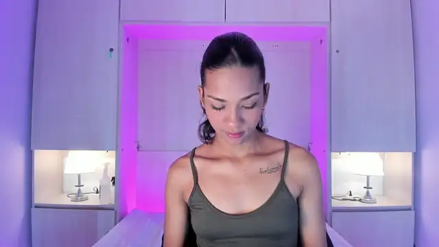 AnahiCollins online show from 06/13/26, 11:41