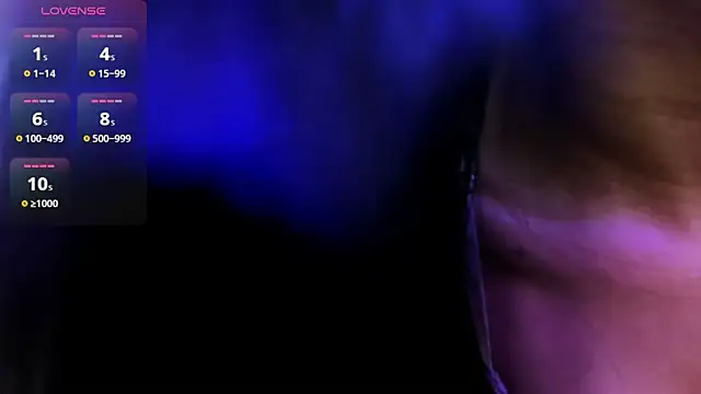 Snapshot of mia_juicy_ chatting on 11/29/25, 10:02 mia juicy online show from 11/29/25, 10:02