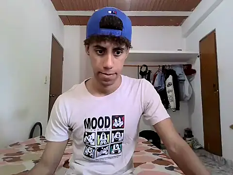 Snapshot of The_boy_good chatting on 09/28/25, 07:19 The boy good online show from 09/28/25, 07:19