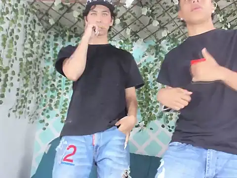 Snapshot of Spicymixxx06 chatting on 10/03/25, 01:52 Spicymixxx06 online show from 10/03/25, 01:52