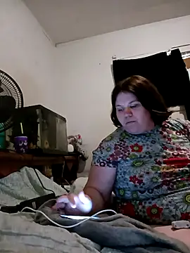 Snapshot of kittytightholes chatting on 10/01/25, 01:11 kittytightholes online show from 10/01/25, 01:11