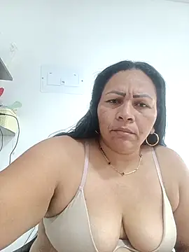 Snapshot of Dirty_Candy chatting on 10/09/25, 01:20 Dirty Candy online show from 10/09/25, 01:20