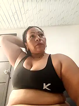 Snapshot of Dirty_Candy chatting on 11/05/25, 01:33 Dirty Candy online show from 11/05/25, 01:33