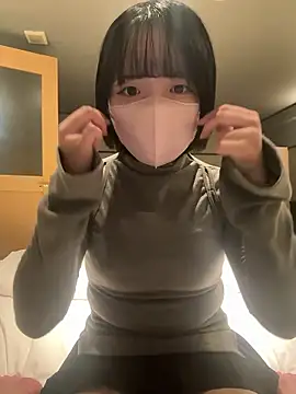 Snapshot of Milk_PotaPota chatting on 10/17/25, 04:48 Milk PotaPota online show from 10/17/25, 04:48