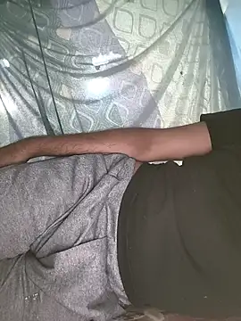 Snapshot of sam_salman chatting on 10/14/25, 04:24 sam salman online show from 10/14/25, 04:24