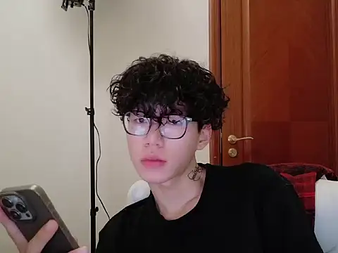 hangzi-0011 online show from 09/29/25, 10:20