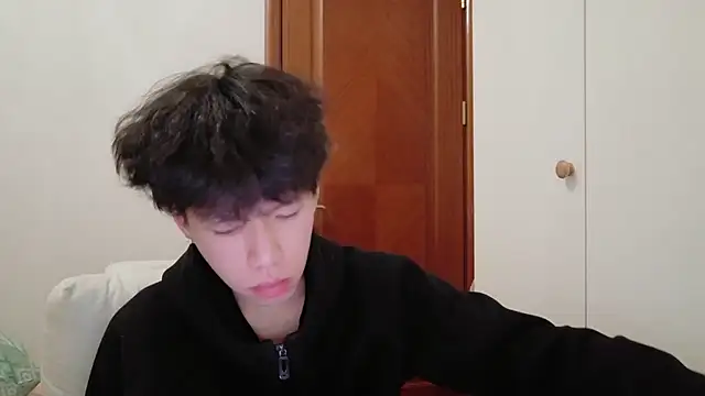 hangzi-0011 online show from 11/19/25, 10:37