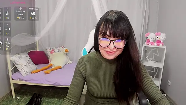 LindaRomero online show from 11/04/25, 09:52