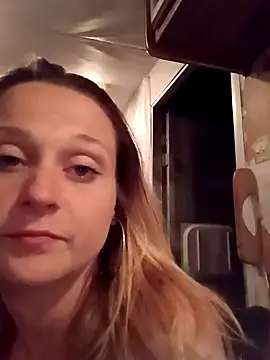 Snapshot of Queen2454 chatting on 03/29/26, 06:13 Queen2454 online show from 03/29/26, 06:13