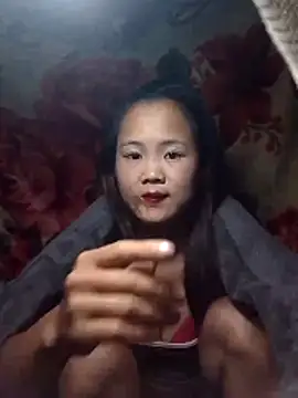 Snapshot of Alice_wo chatting on 10/16/25, 10:22 Alice wo online show from 10/16/25, 10:22