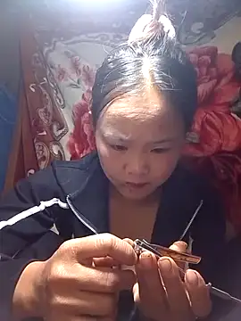 Alice wo online show from 11/04/25, 10:42