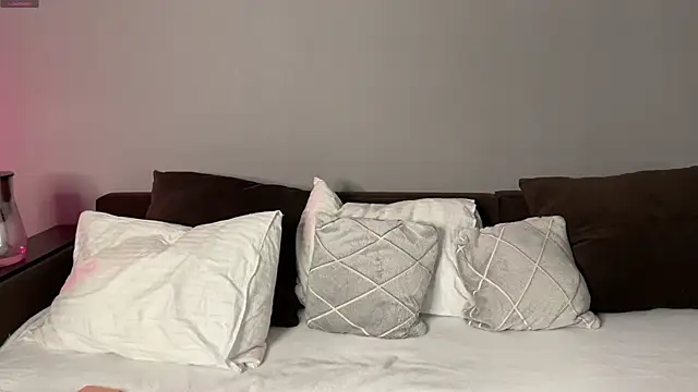 petalpage online show from 11/10/25, 06:07