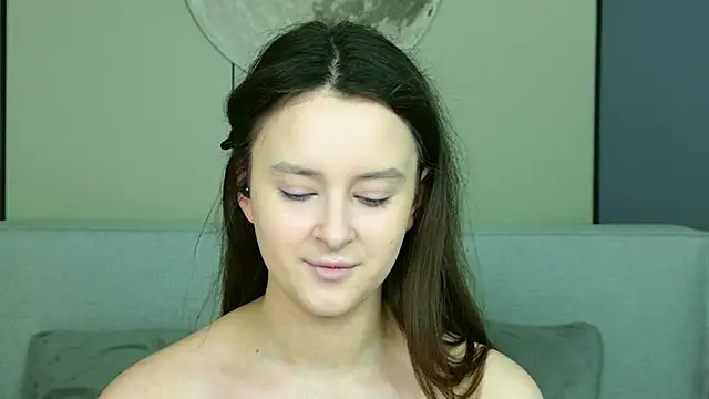 EvaSwen online show from 04/26/26, 06:00