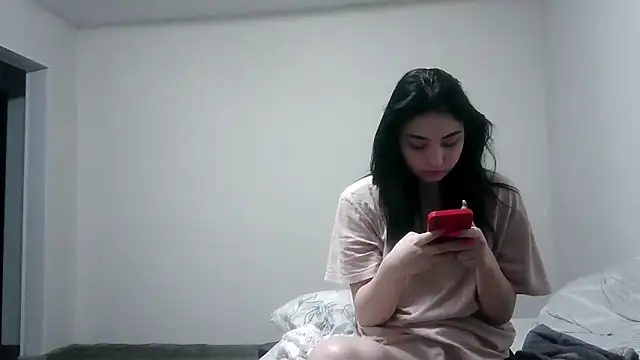 Snapshot of meow_woem chatting on 10/07/25, 02:42 meow woem online show from 10/07/25, 02:42
