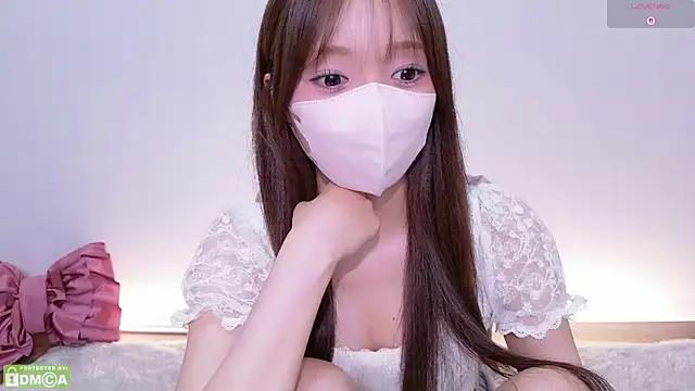 Snapshot of Seira__nn chatting on 07/03/26, 12:11 Seira nn online show from 07/03/26, 12:11