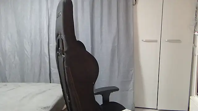 Snapshot of miss_Lia13 chatting on 02/27/26, 05:46 miss Lia13 online show from 02/27/26, 05:46