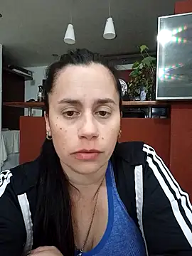 Snapshot of Amarteverdaderamente chatting on 11/17/25, 11:43 Amarteverdaderamente online show from 11/17/25, 11:43