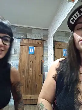 Snapshot of Amarteverdaderamente chatting on 03/15/26, 01:44 Amarteverdaderamente online show from 03/15/26, 01:44