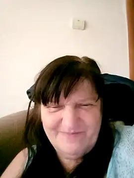 Apeesynka55211 online show from 12/14/25, 08:41