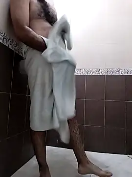 Snapshot of Valen_Squirt04 chatting on 12/19/25, 02:07 Valen Squirt04 online show from 12/19/25, 02:07