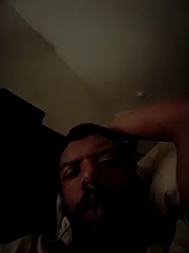 Snapshot of MrBigDickShow chatting on 03/11/26, 01:33 MrBigDickShow online show from 03/11/26, 01:33