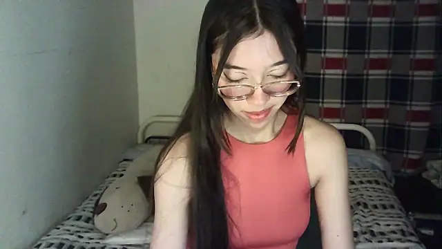 Mikha Ela online show from 10/31/25, 06:25