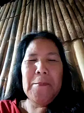 Snapshot of milagrose_rose chatting on 11/13/25, 08:30 milagrose rose online show from 11/13/25, 08:30