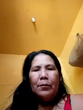 Snapshot of milagrose_rose chatting on 12/05/25, 01:58 milagrose rose online show from 12/05/25, 01:58