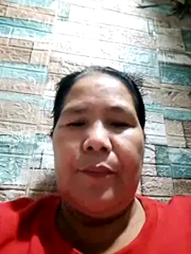 Snapshot of milagrose_rose chatting on 12/17/25, 01:44 milagrose rose online show from 12/17/25, 01:44