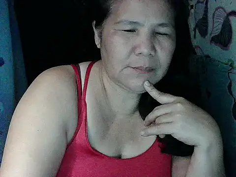 Snapshot of milagrose_rose chatting on 03/26/26, 06:35 milagrose rose online show from 03/26/26, 06:35