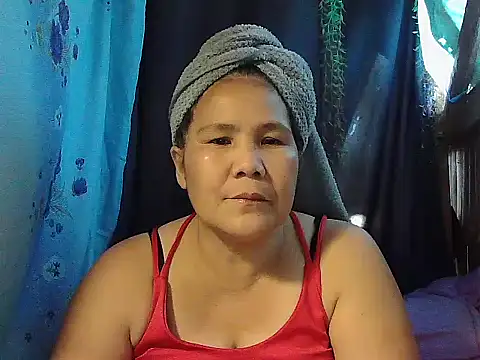 Snapshot of milagrose_rose chatting on 03/28/26, 08:58 milagrose rose online show from 03/28/26, 08:58