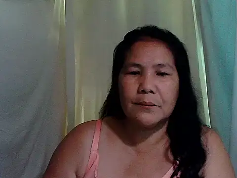 Snapshot of milagrose_rose chatting on 04/10/26, 12:16 milagrose rose online show from 04/10/26, 12:16