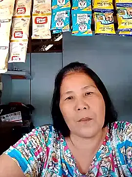 Snapshot of milagrose_rose chatting on 04/24/26, 03:20 milagrose rose online show from 04/24/26, 03:20