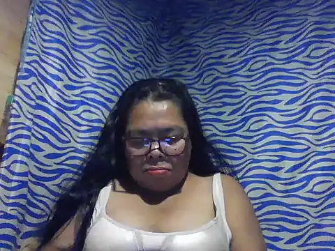 Snapshot of cris_tita chatting on 06/22/26, 02:25 cris tita online show from 06/22/26, 02:25