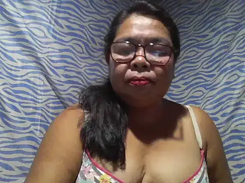 Snapshot of cris_tita chatting on 06/25/26, 02:54 cris tita online show from 06/25/26, 02:54