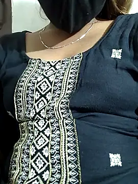 Snapshot of Hotty_ruvi chatting on 11/02/25, 06:10 Hotty ruvi online show from 11/02/25, 06:10