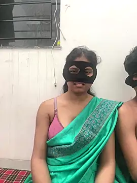 Snapshot of sexy-riya43 chatting on 10/04/25, 06:39 sexy-riya43 online show from 10/04/25, 06:39