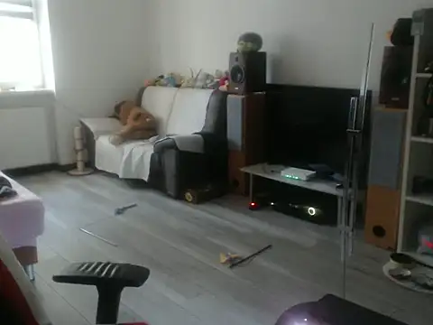 Snapshot of LoyalDoggie chatting on 06/07/26, 04:44 LoyalDoggie online show from 06/07/26, 04:44