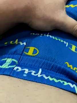 Snapshot of vvUMvv chatting on 11/27/25, 06:48 vvUMvv online show from 11/27/25, 06:48