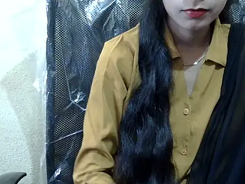 Snapshot of Shazi_1 chatting on 11/10/25, 09:08 Shazi 1 online show from 11/10/25, 09:08