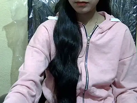 Snapshot of Shazi_1 chatting on 11/12/25, 11:10 Shazi 1 online show from 11/12/25, 11:10