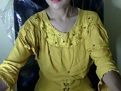 Snapshot of Shazi_1 chatting on 11/23/25, 12:27 Shazi 1 online show from 11/23/25, 12:27