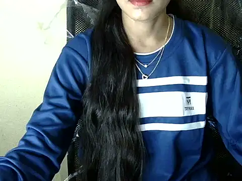 Snapshot of Shazi_1 chatting on 11/25/25, 08:36 Shazi 1 online show from 11/25/25, 08:36