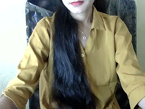 Snapshot of Shazi_1 chatting on 11/29/25, 02:47 Shazi 1 online show from 11/29/25, 02:47