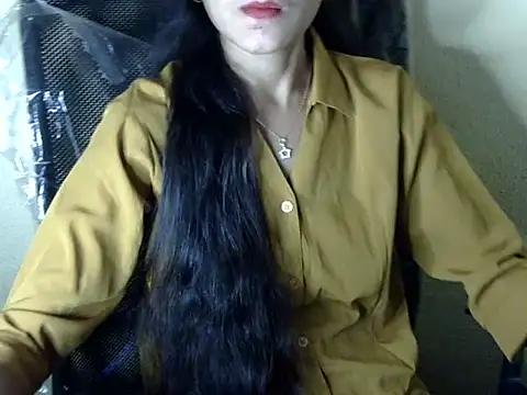 Snapshot of Shazi_1 chatting on 11/29/25, 02:53 Shazi 1 online show from 11/29/25, 02:53