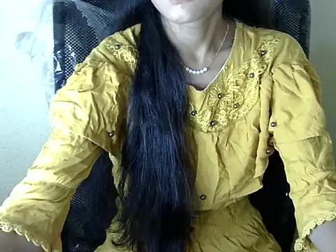 Snapshot of Shazi_1 chatting on 12/02/25, 05:02 Shazi 1 online show from 12/02/25, 05:02