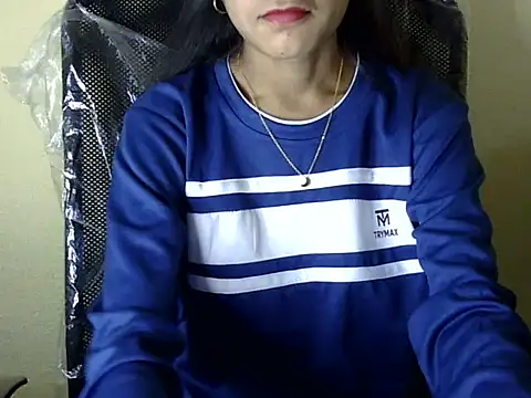 Snapshot of Shazi_1 chatting on 12/03/25, 05:15 Shazi 1 online show from 12/03/25, 05:15