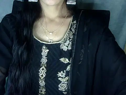 Snapshot of Shazi_1 chatting on 01/19/26, 03:27 Shazi 1 online show from 01/19/26, 03:27