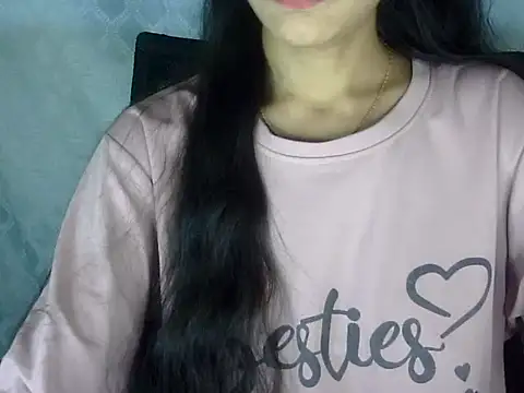 Snapshot of Shazi_1 chatting on 02/05/26, 02:22 Shazi 1 online show from 02/05/26, 02:22